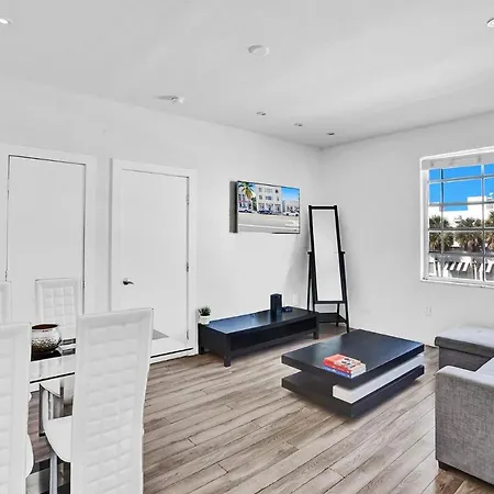 Luxe 2Br1Bath South Beach 1 Min Walk From Ocean